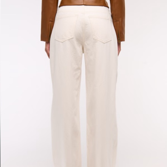 Abercrombie Low Rise Ultra Loose Cream Jeans - Picture 2 of 6